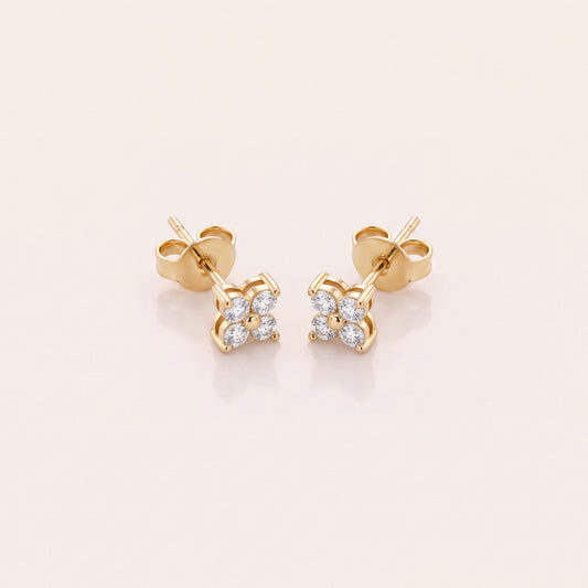 Çiçek Motifli Mini Stud Altın Küpe